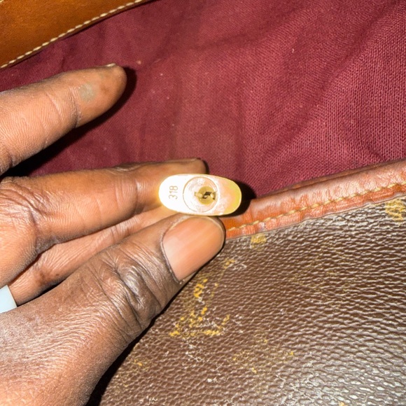 Louis Vuitton Brown and Gold Monogram Tote - Picture 4 of 7